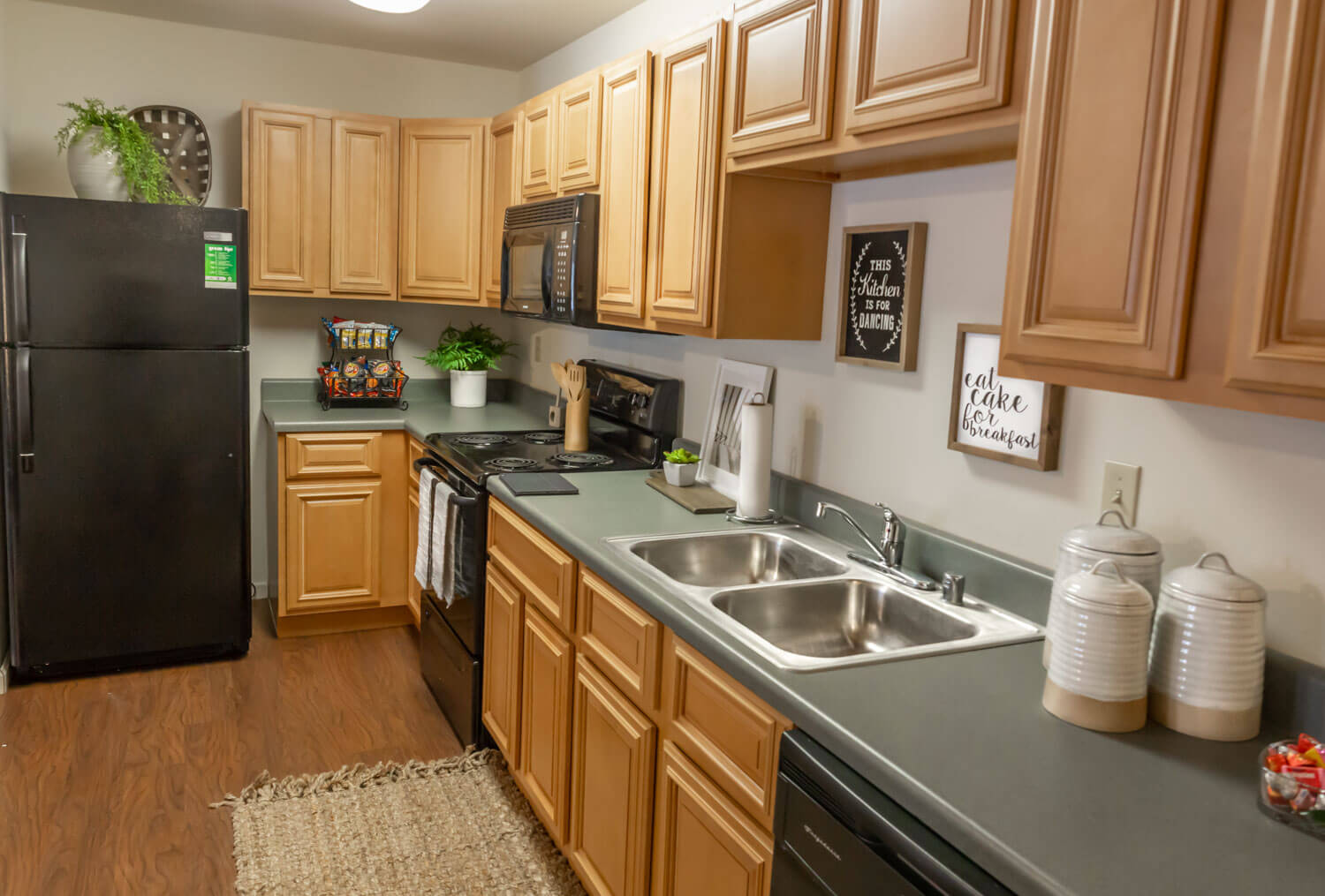 Model Cheney Kitchen