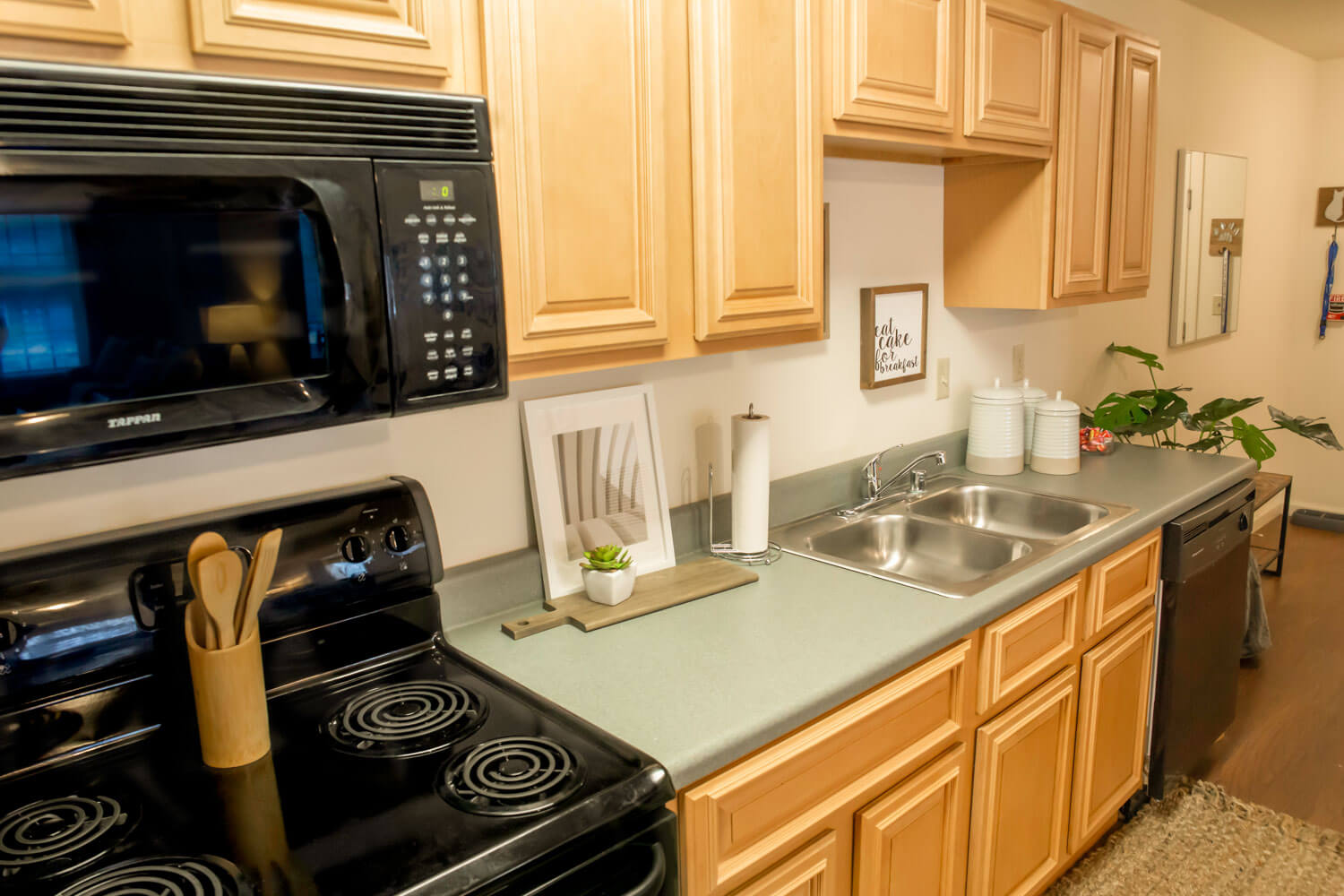 Model Cheney KitchenOut1